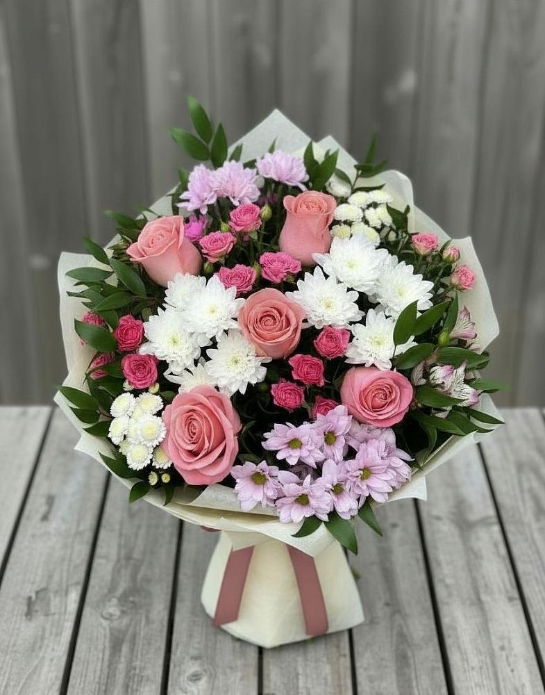 Букет цветов из: Альстромерии, Гвоздики, Розы и Хризантемы в Советском Республика Дагестан