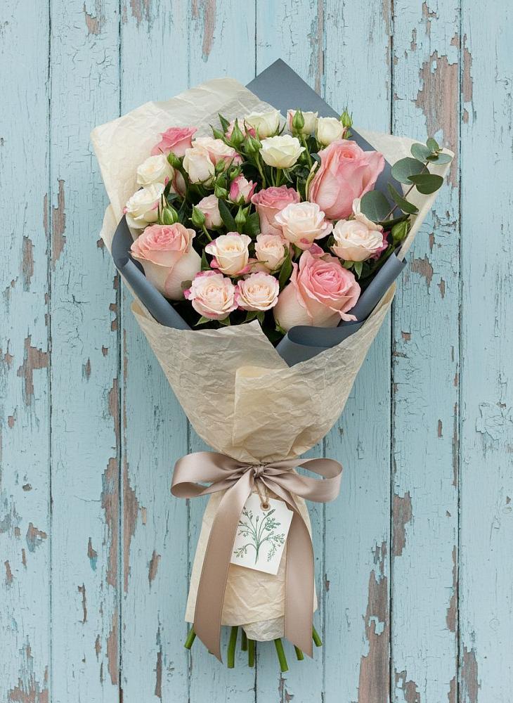 Букет цветов из: Розы в Советском Республика Дагестан