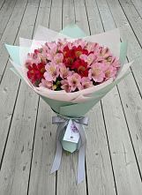 Букет цветов из:  Альстромерии в Советском Республика Дагестан