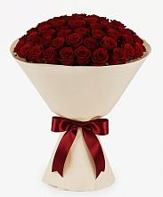 Букет 101 Бордовая роза Блэк Бакарра в Советском Республика Дагестан
