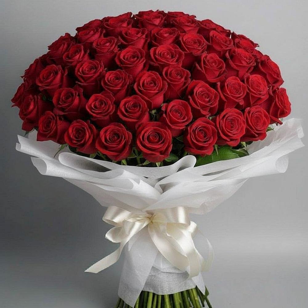 Букет 101 Красная роза Блэк Мэджик в Советском Республика Дагестан