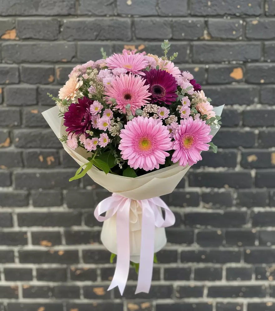 Букет цветов из: Герберы и Хризантемы в Советском Республика Дагестан