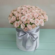 Цветочная композиция из Розы в шляпной коробке #REPLACE_PRED# Советском Республика Дагестан