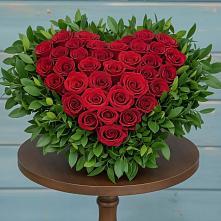 Цветочная композиция из Розы в виде сердца в Советском Республика Дагестан