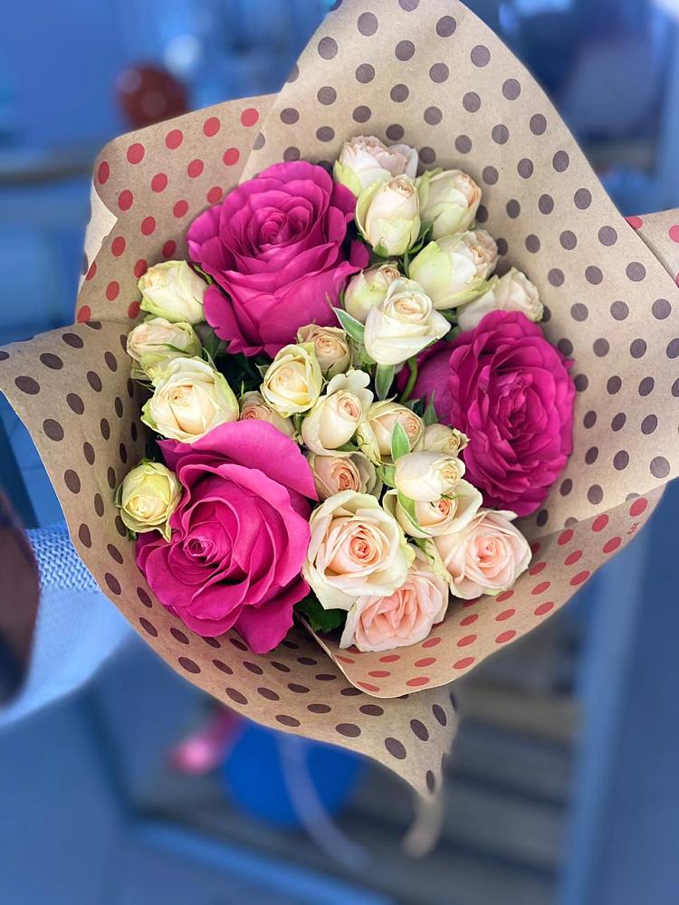 Букет цветов из: Розы в Советском Республика Дагестан