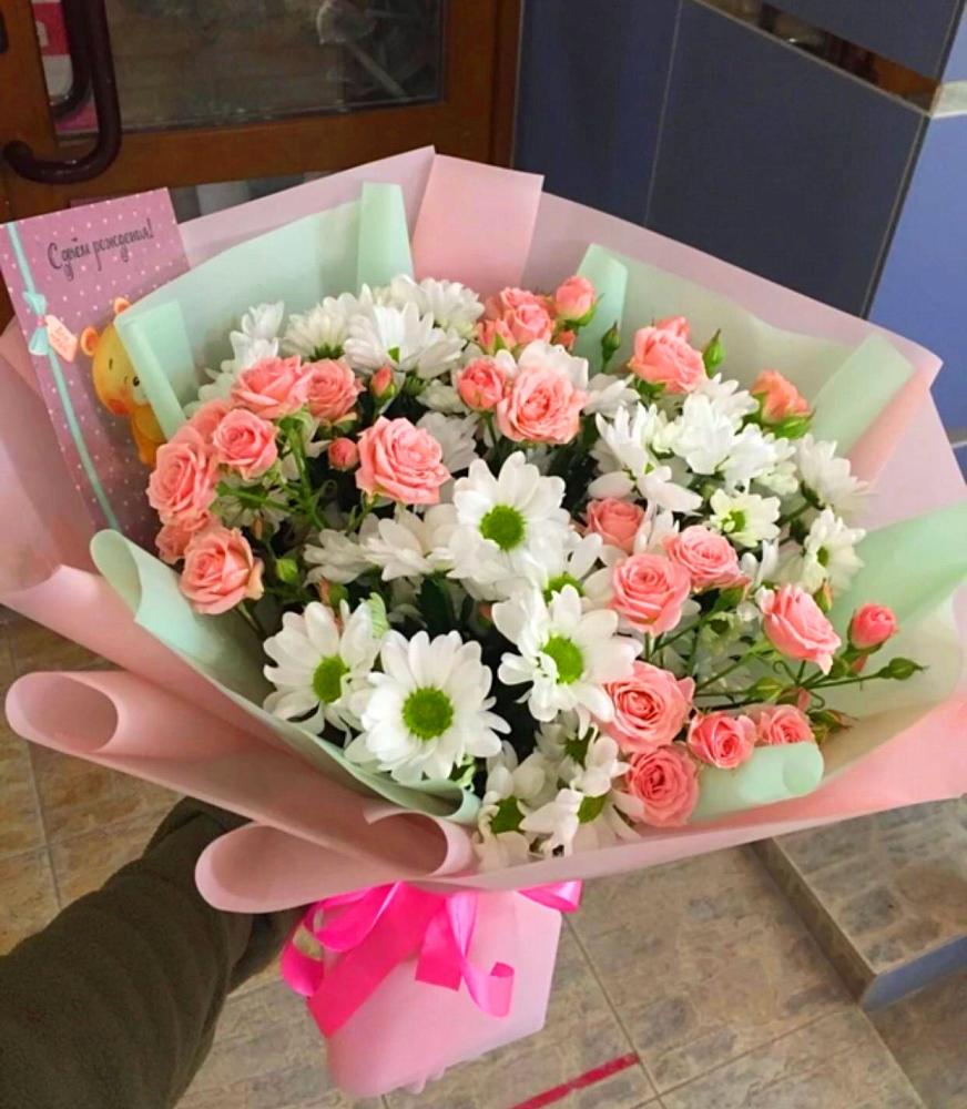 Букет цветов из: Розы и Хризантемы в Советском Республика Дагестан