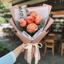 Букет цветов из:  Розы в Советском Республика Дагестан