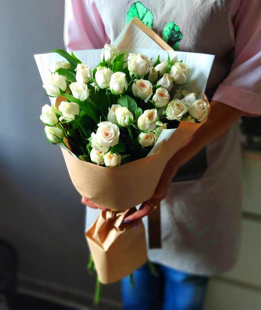 Букет цветов из: Розы в Советском Республика Дагестан