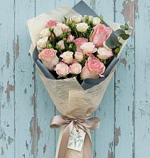 Букет цветов из:  Розы в Советском Республика Дагестан