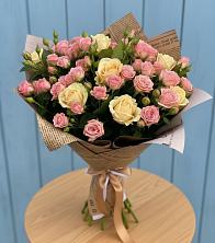 Букет цветов из:  Розы в Советском Республика Дагестан