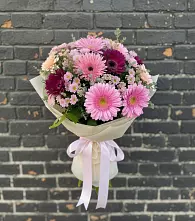 Букет цветов из:  Герберы и Хризантемы в Советском Республика Дагестан
